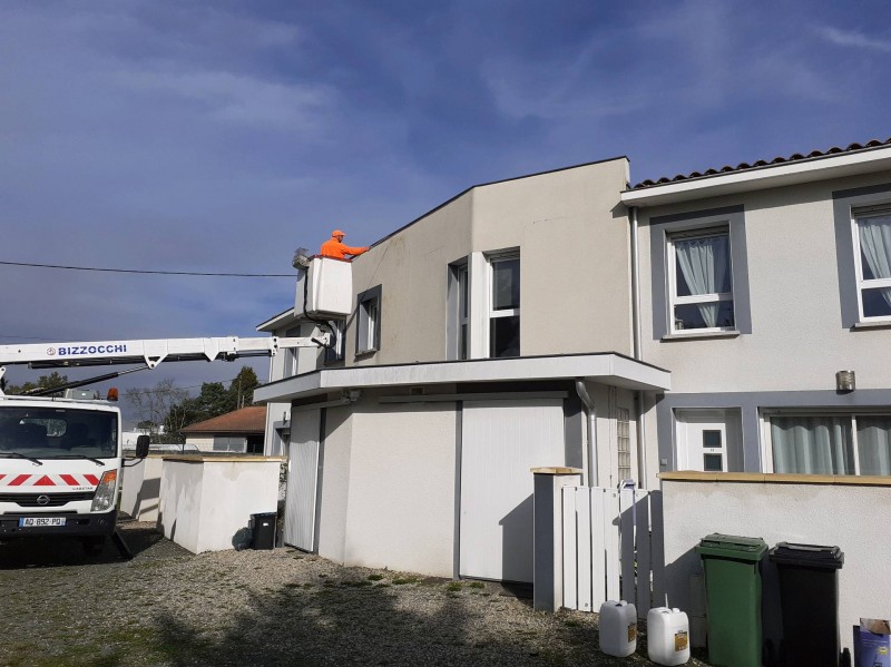 Express multi-service nettoyage de façade sur la commune de Mérignac